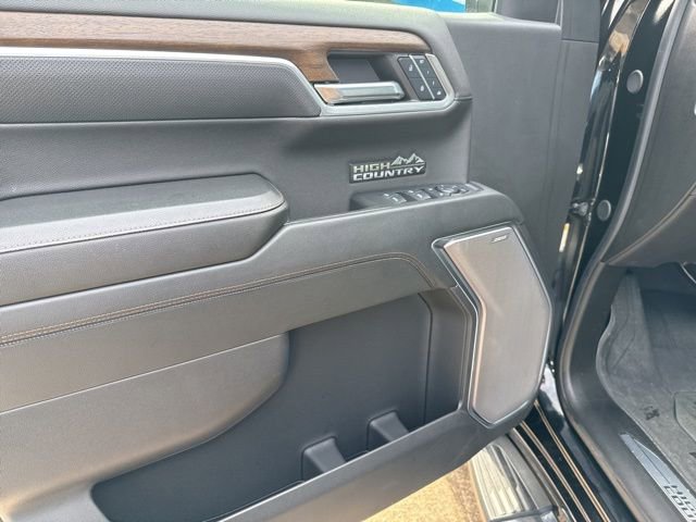 Used 2024 Chevrolet Silverado 1500 High Country w/ High Country Premium Package image 17