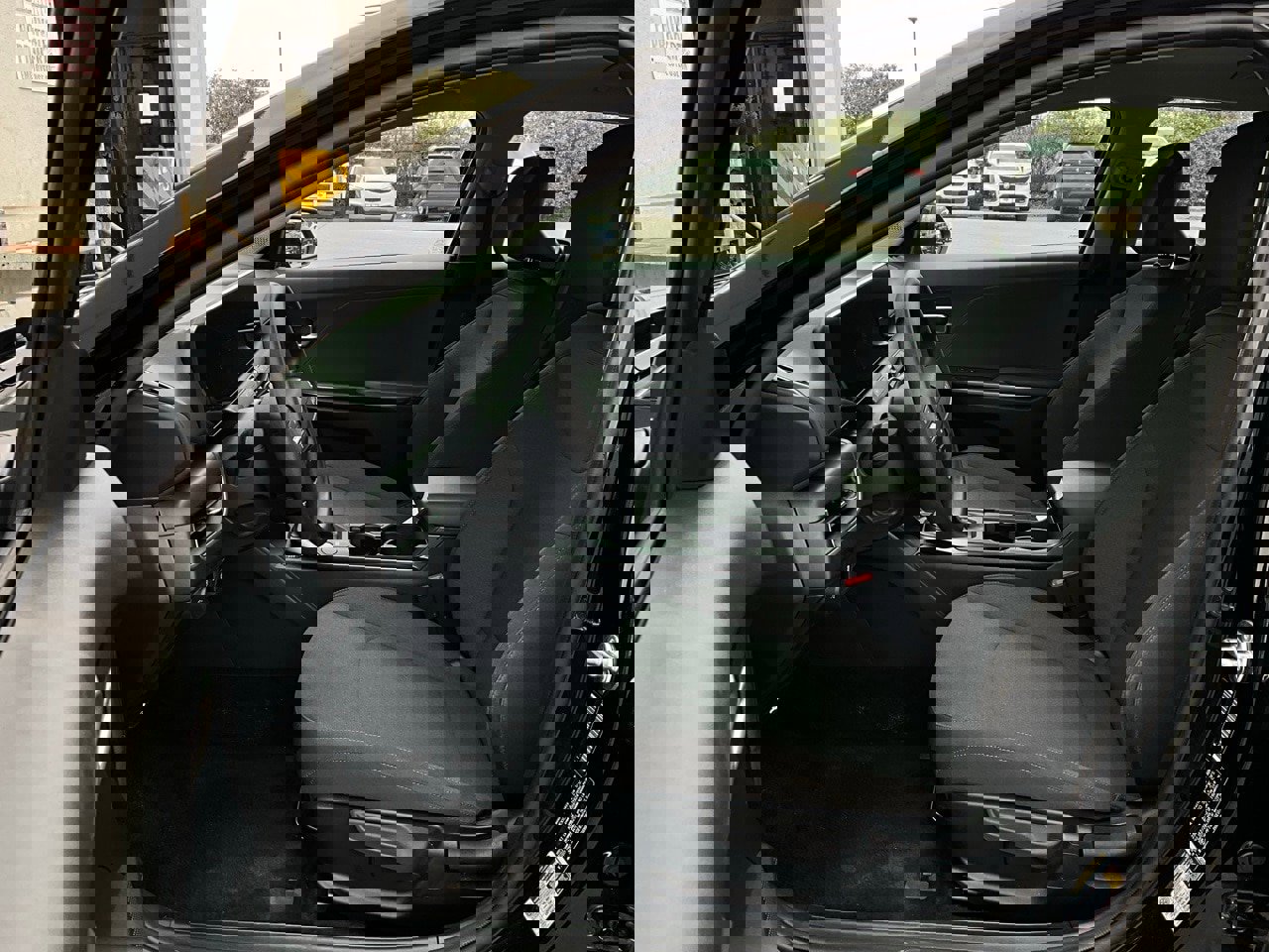 Used 2025 Kia K4 LXS image 10