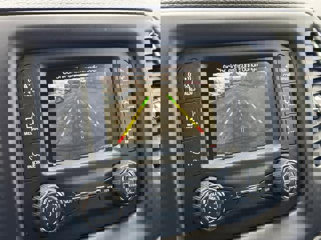 Used 2018 Jeep Compass Latitude w/ Cold Weather Group image 23