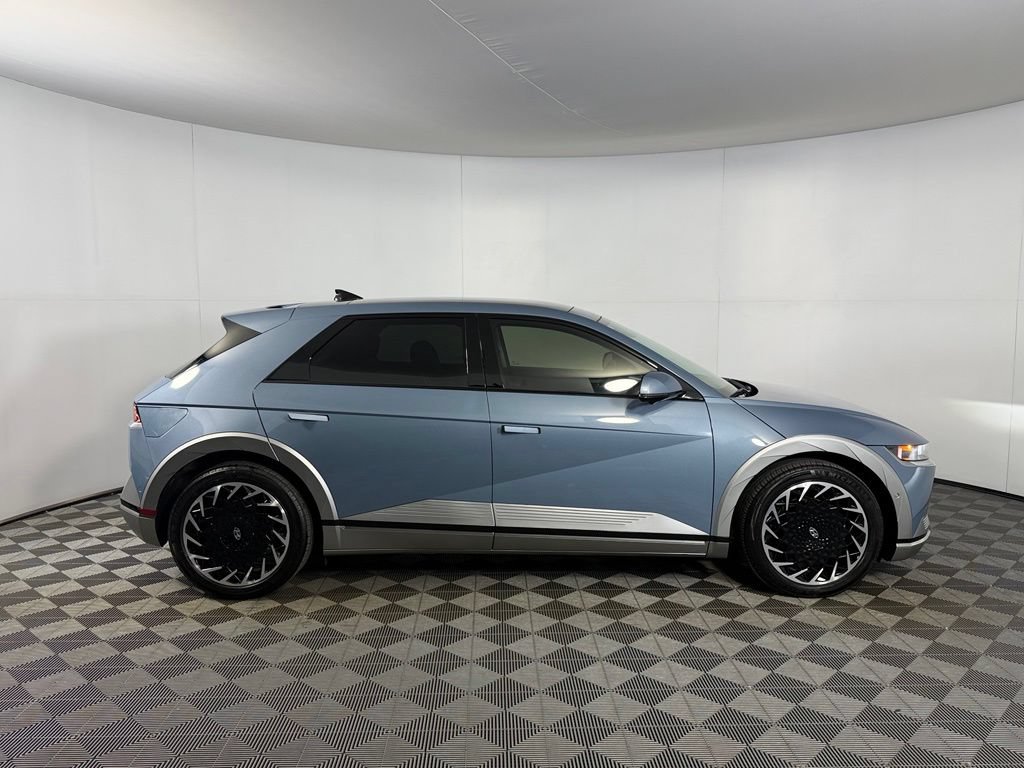 Used 2024 Hyundai Ioniq 5 Limited AWD/4WD image 9