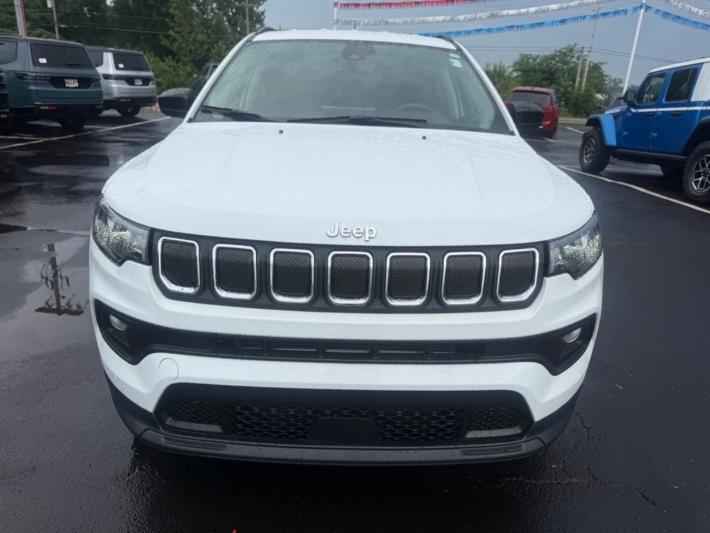 Used 2022 Jeep Compass Latitude AWD/4WD image 9