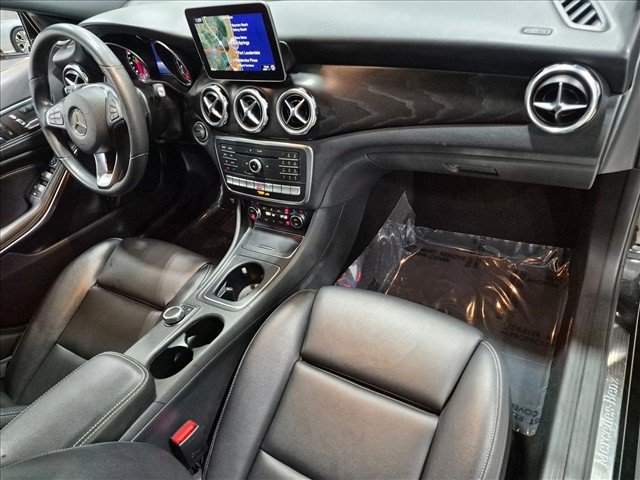 Used 2020 Mercedes-Benz GLA 250 4MATIC w/ Multimedia Package image 23