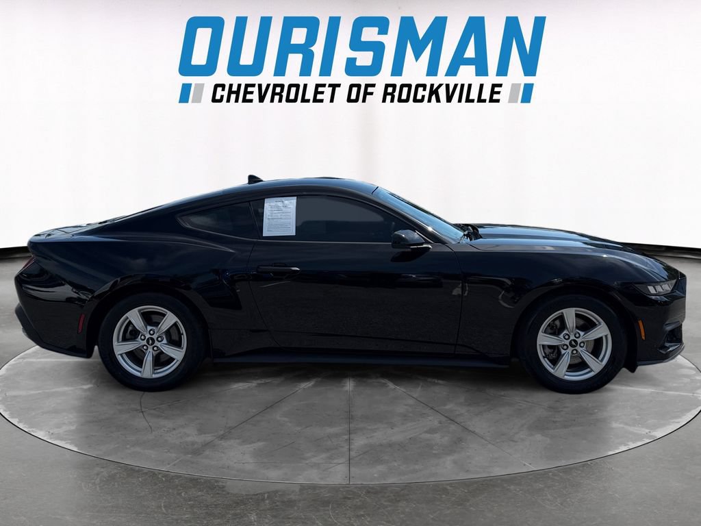 Used 2024 Ford Mustang Coupe RWD image 7