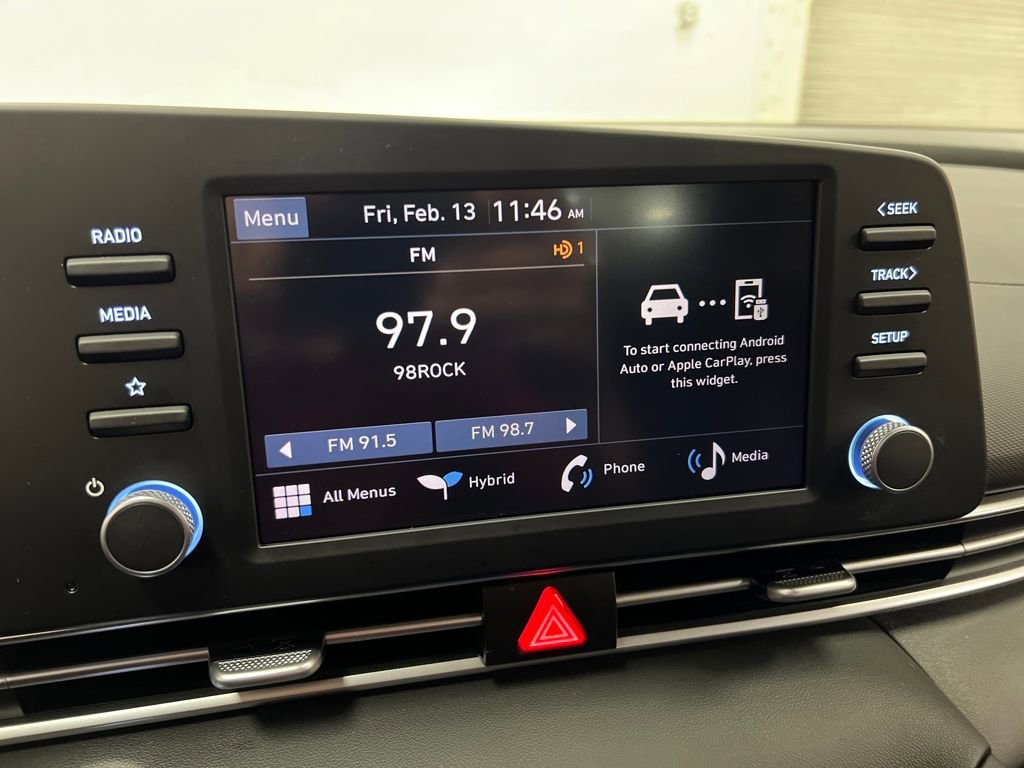 Used 2025 Hyundai Elantra Blue image 20