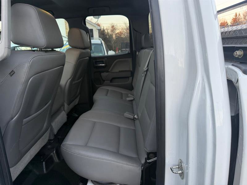 Used 2015 Chevrolet Silverado 1500 W/T w/ Trailering Package image 11