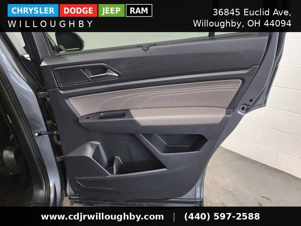 Used 2021 Volkswagen Atlas SE w/ Panoramic Sunroof Package AWD/4WD image 33