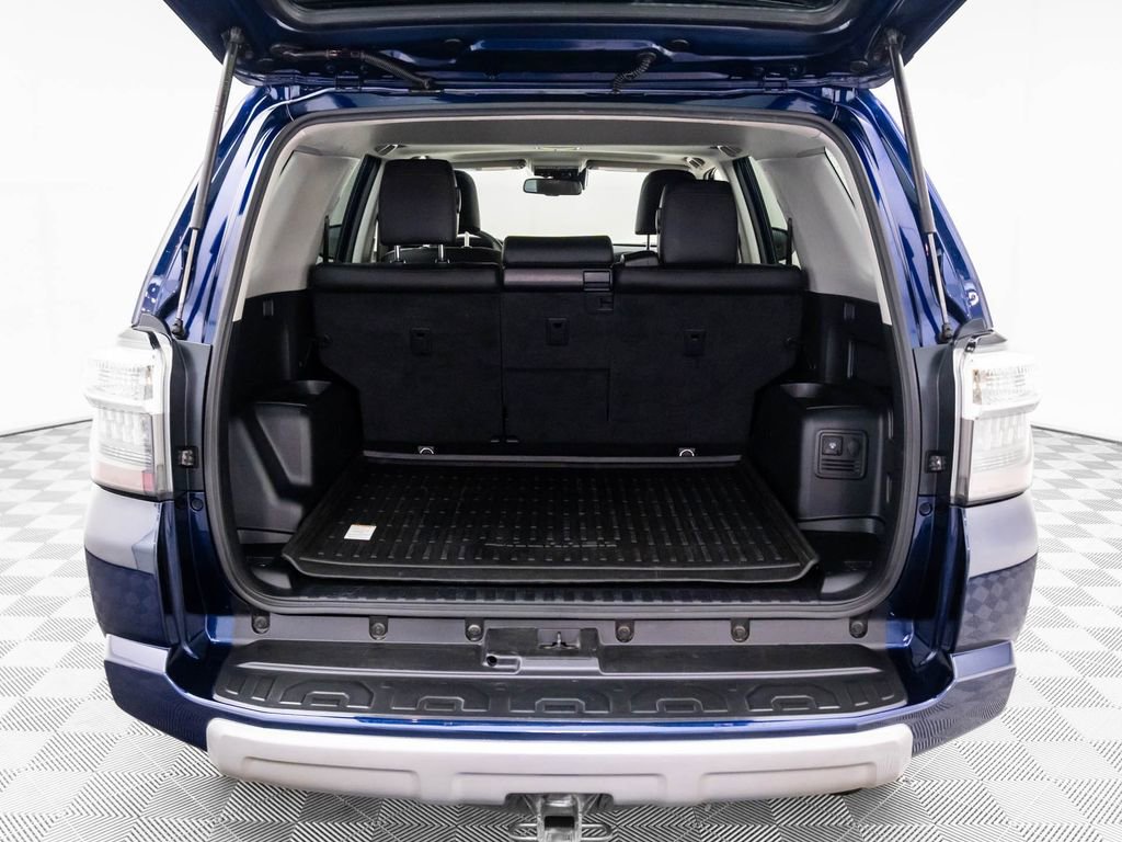 Used 2022 Toyota 4Runner TRD Off-Road Premium image 32