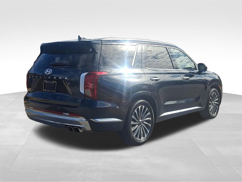 Used 2024 Hyundai Palisade Calligraphy image 6