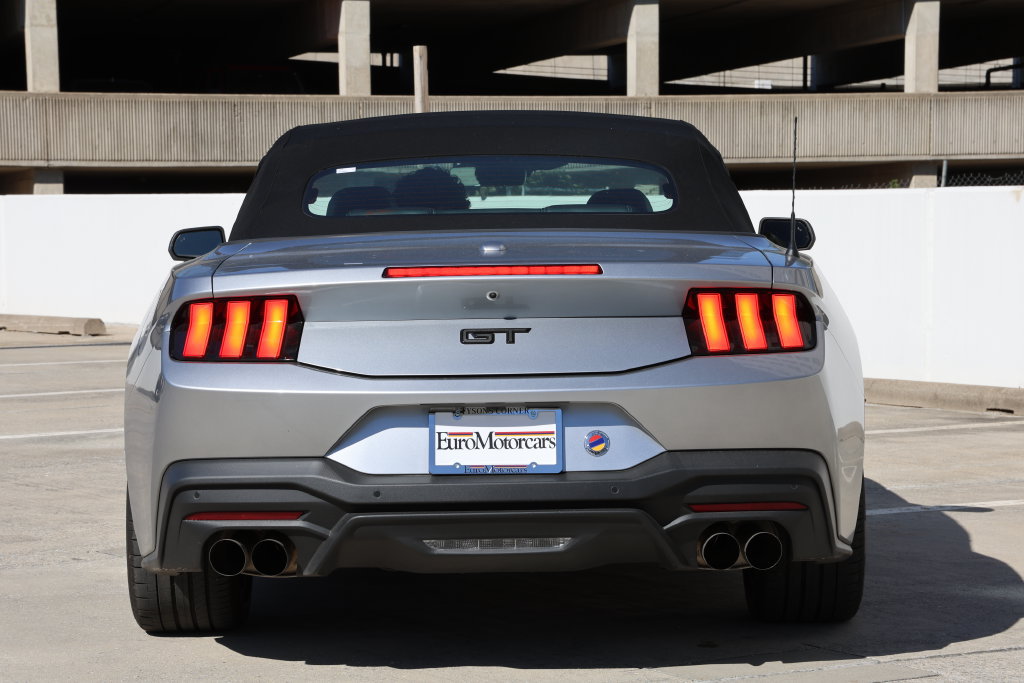 Used 2025 Ford Mustang GT Premium w/ GT Performance Package RWD image 3