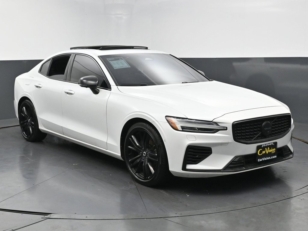 Used 2023 Volvo S60 T8 Ultimate image 3