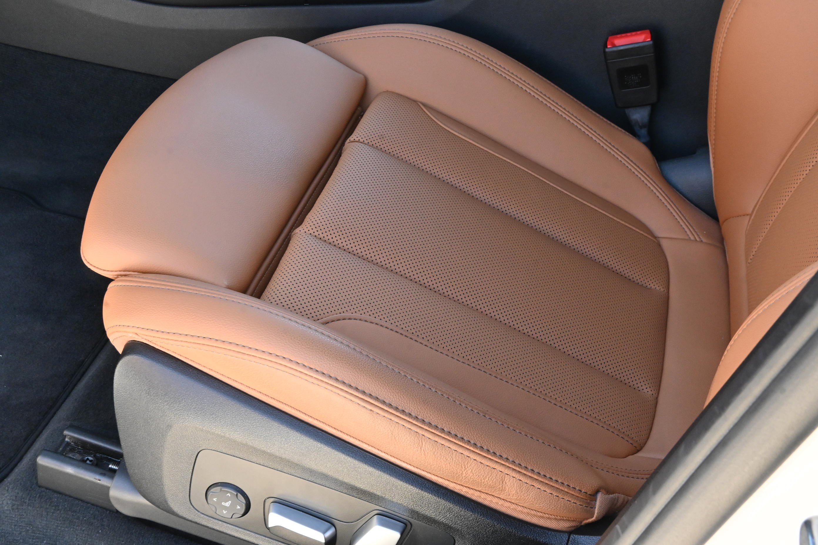 Certified 2023 BMW X3 sDrive30i w/ Premium Package image 30