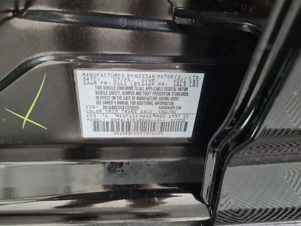 Used 2025 Nissan Sentra SV FWD image 33