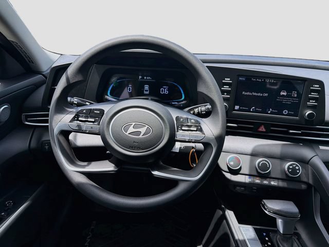 New 2026 Hyundai Elantra SE FWD image 21