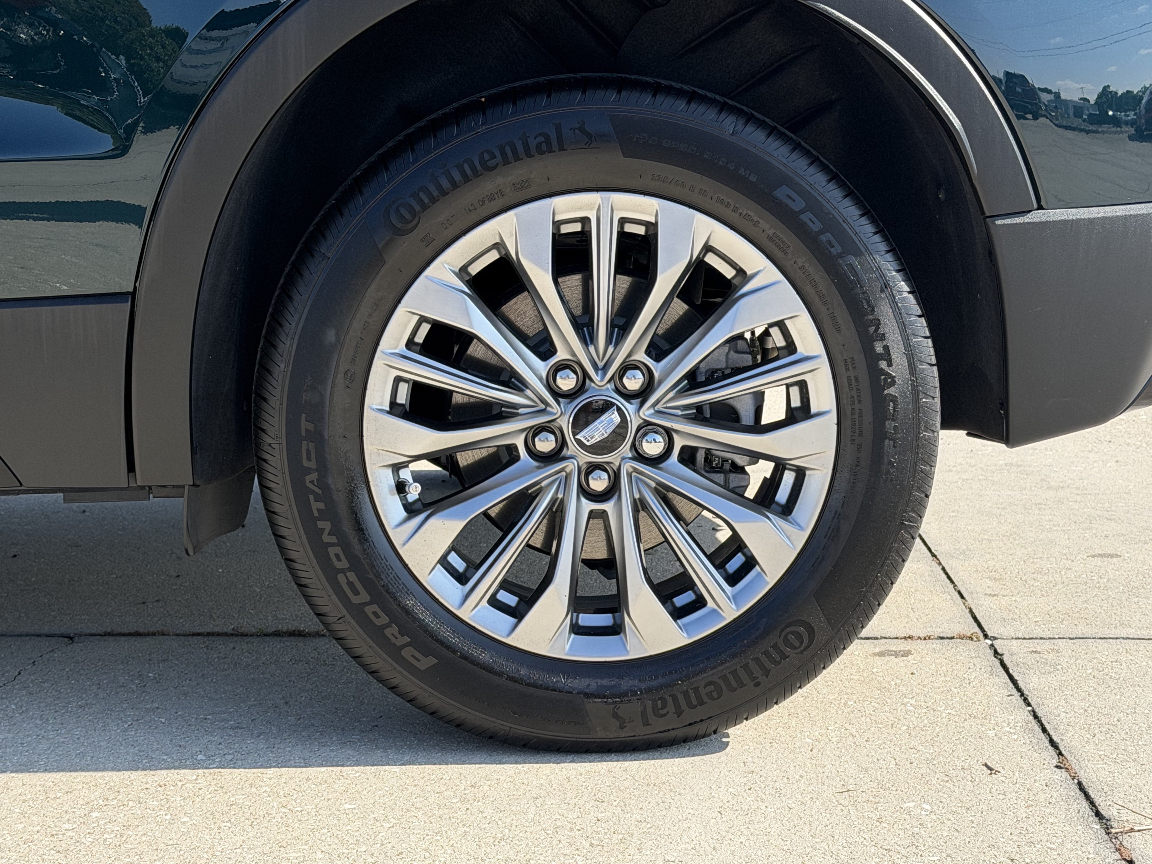 Certified 2024 Cadillac XT4 Premium Luxury w/ Cold Weather Package FWD video 1