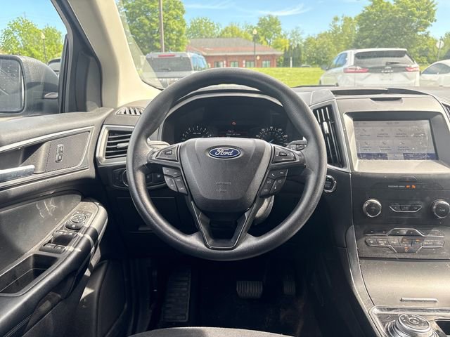 Used 2020 Ford Edge SE FWD image 13