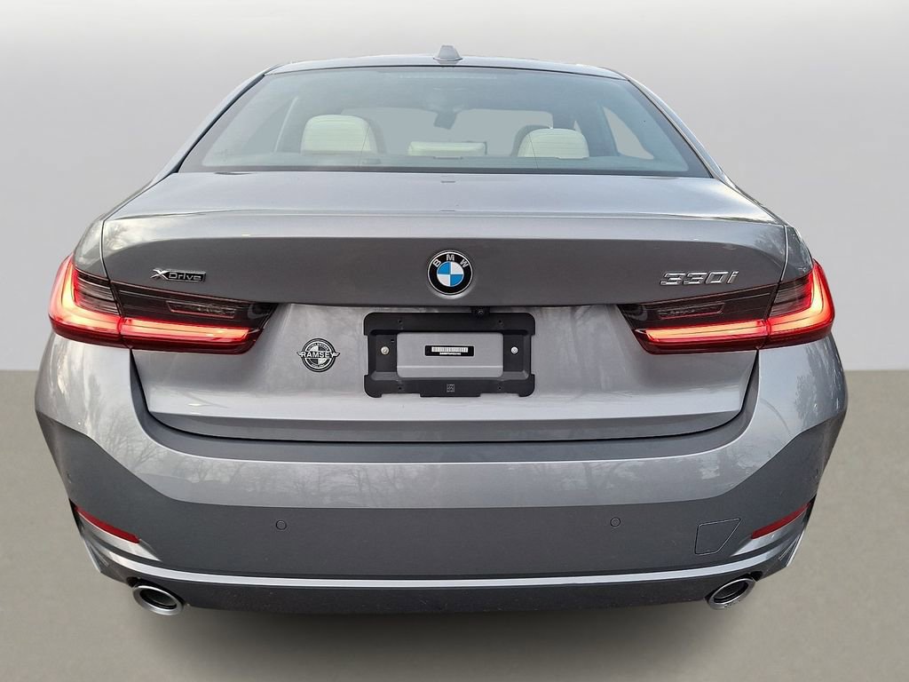 Certified 2023 BMW 330i xDrive Sedan w/ Premium Package image 5