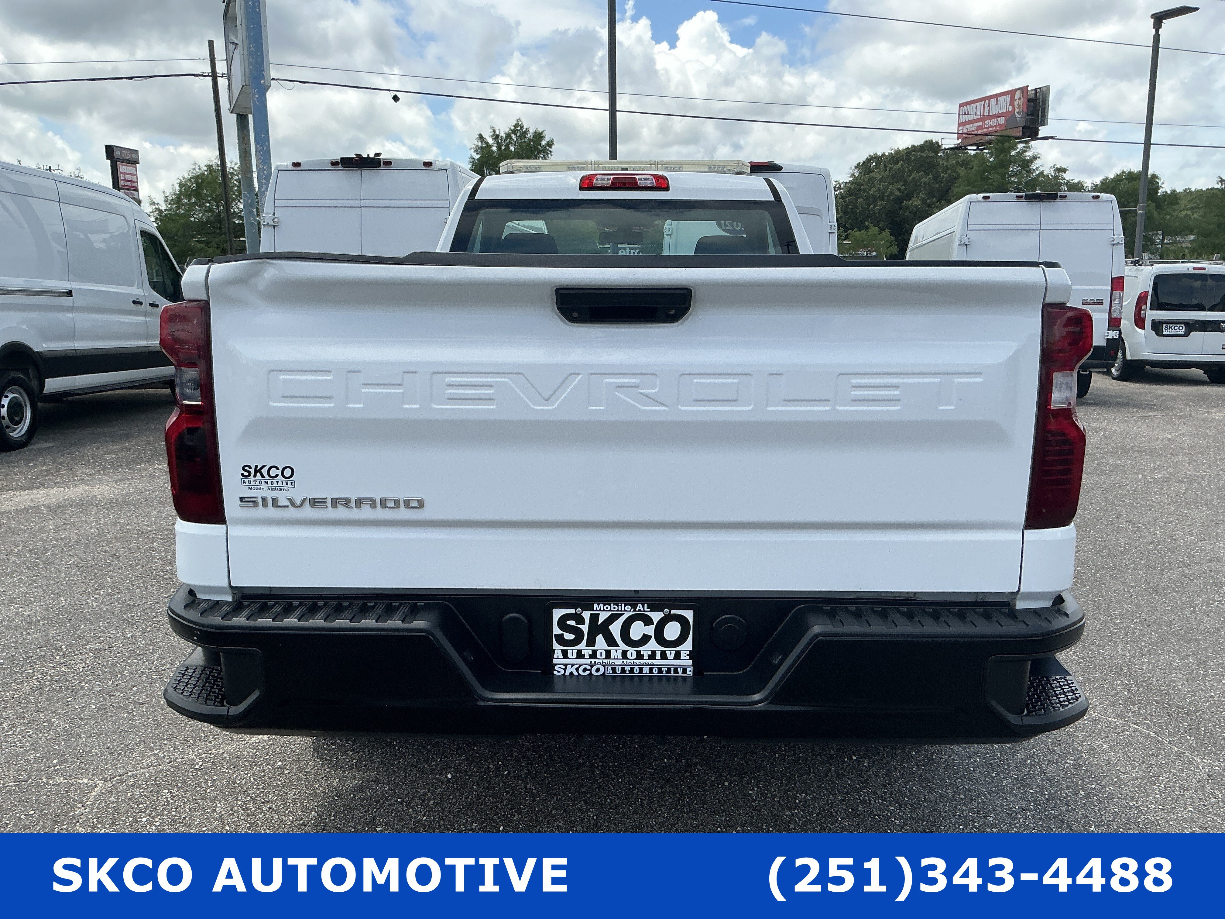 Used 2021 Chevrolet Silverado 1500 W/T AWD/4WD image 4