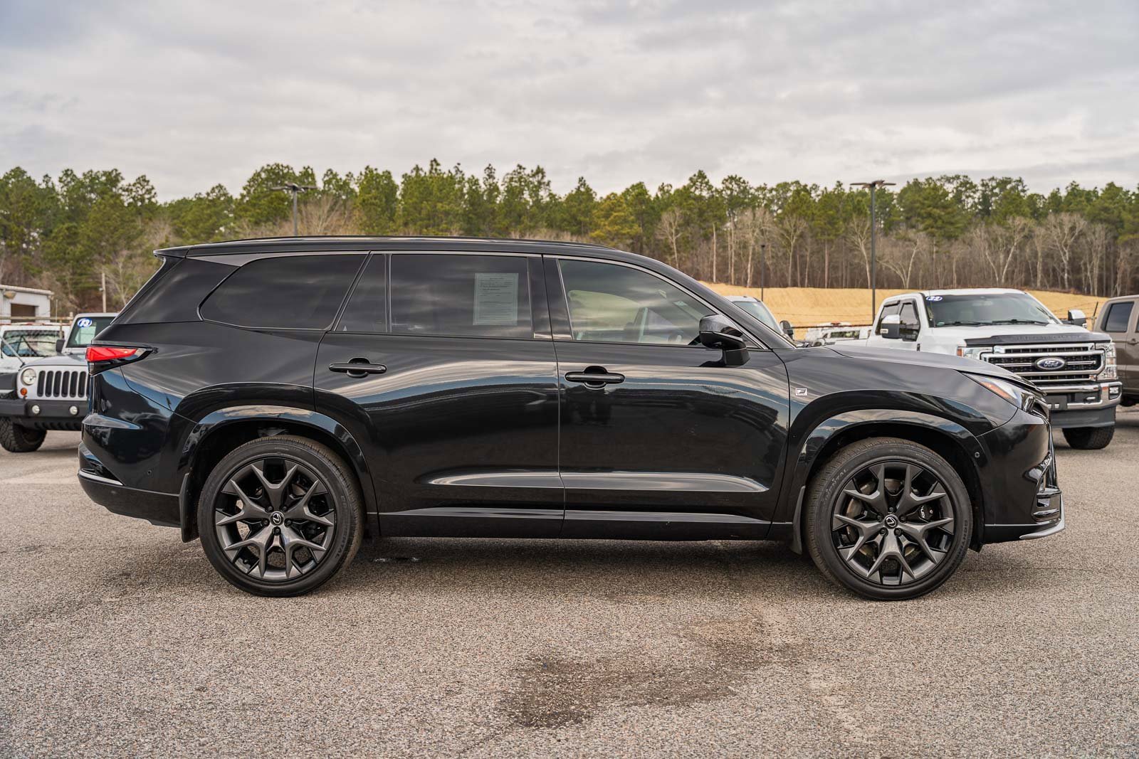 Used 2025 Lexus TX 500h AWD image 10