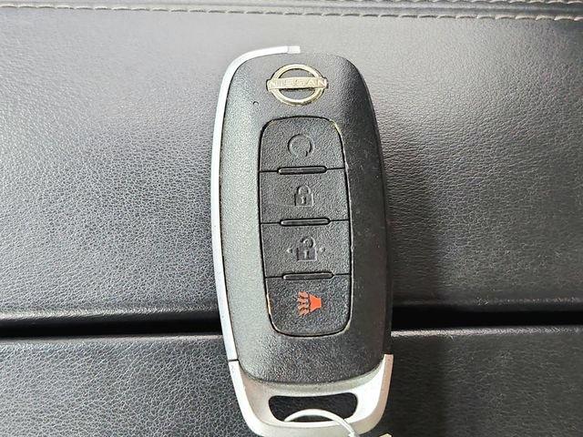 Used 2023 Nissan Rogue SV FWD image 34