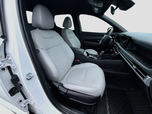 Used 2025 Hyundai Santa Cruz SEL FWD image 28
