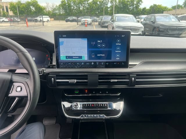 Certified 2024 Lincoln Corsair AWD image 22