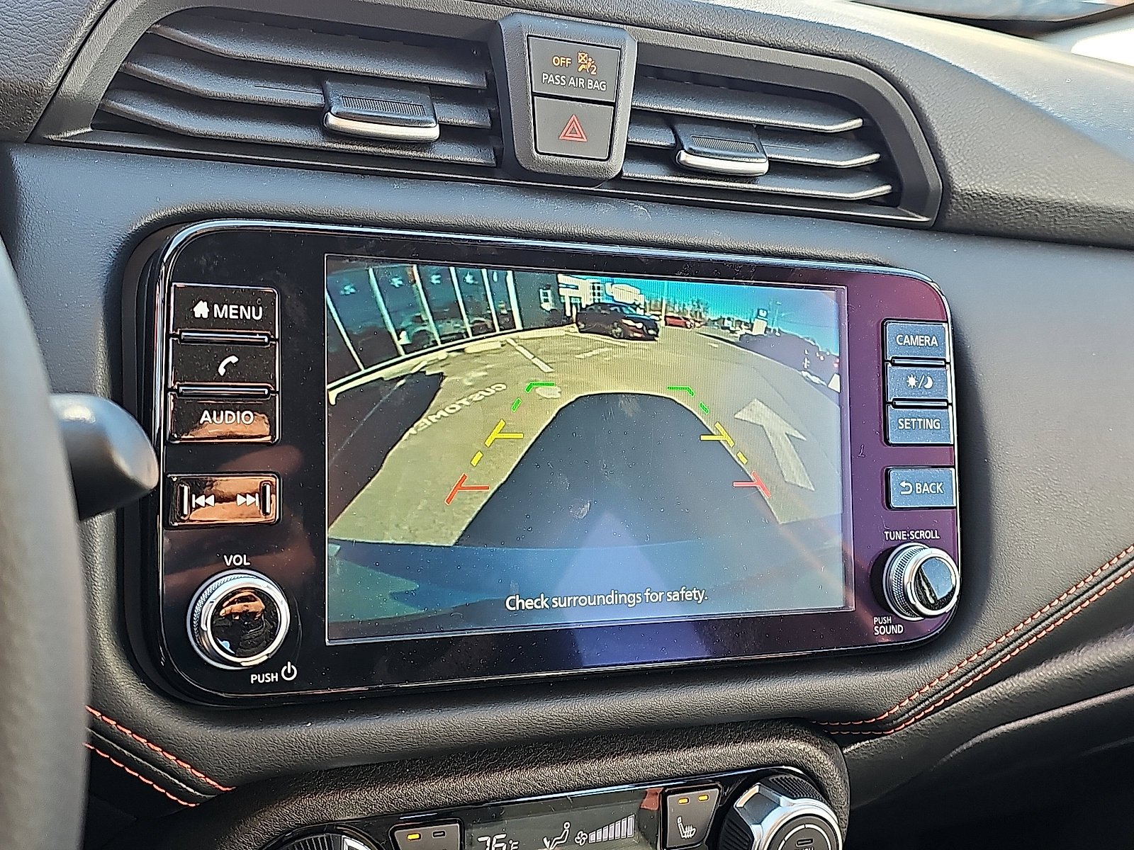 New 2025 Nissan Versa SR w/ Trunk Package image 12