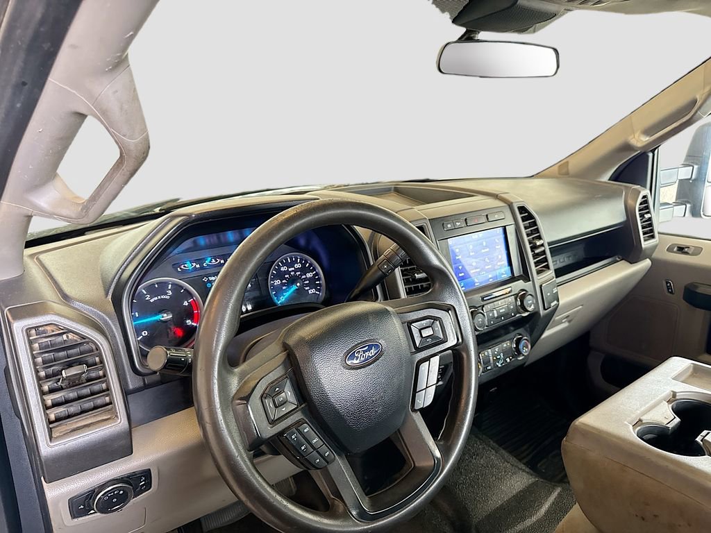 Used 2022 Ford F250 XL w/ STX Appearance Package AWD/4WD image 11