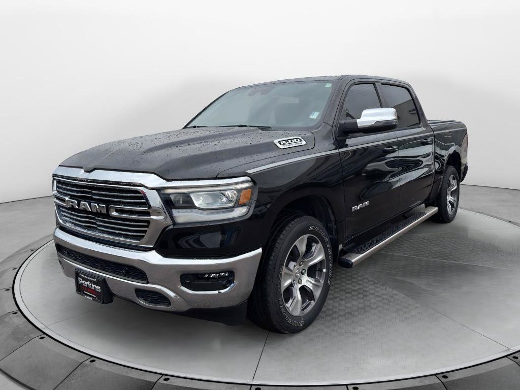 Used 2023 RAM 1500 Laramie AWD/4WD image 1