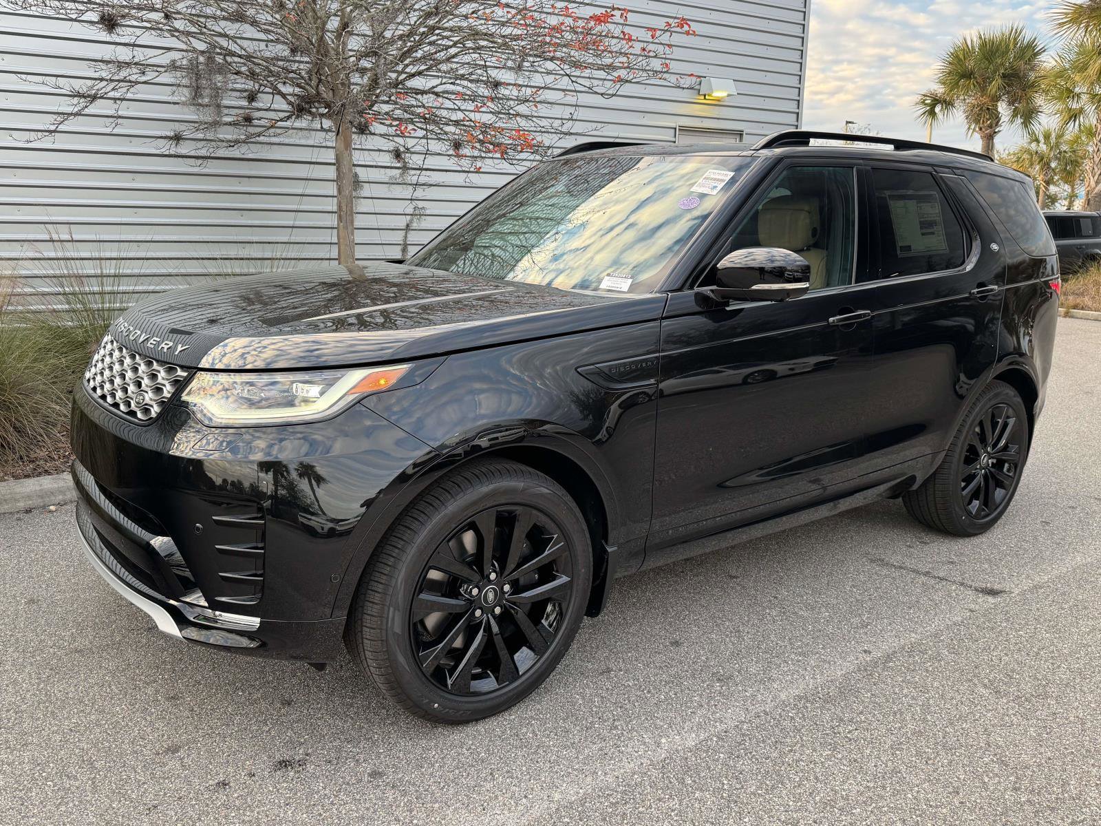 New 2026 Land Rover Discovery Limited Edition AWD/4WD image 1