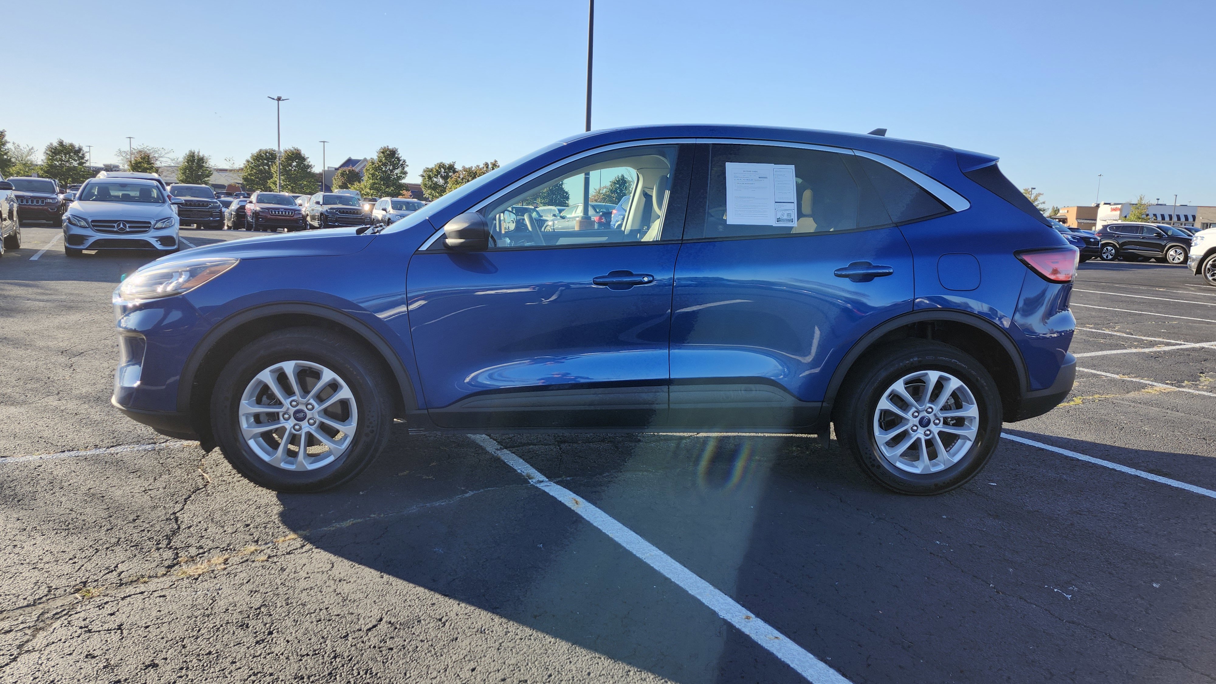 Used 2022 Ford Escape SE image 7