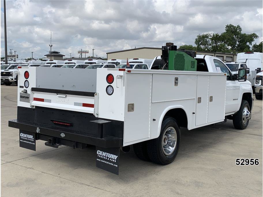Used 2016 Chevrolet Silverado 3500 LT RWD image 2