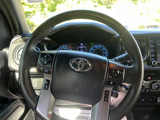 Used 2020 Toyota Tacoma TRD Off-Road w/ Technology Package AWD/4WD image 13