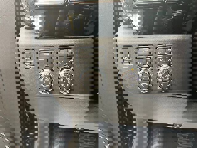 New 2026 GMC Sierra 1500 SLT w/ SLT Premium Package image 7