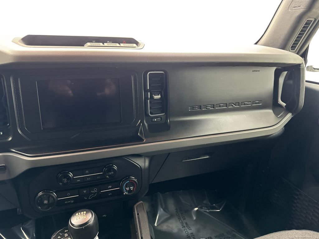 Used 2023 Ford Bronco Big Bend image 39