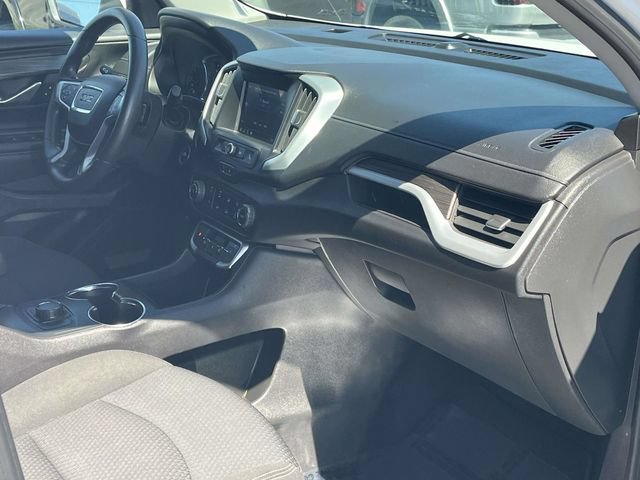 Used 2024 GMC Terrain SLE FWD image 24