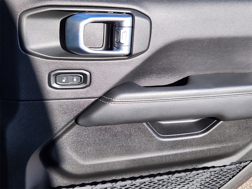 Used 2022 Jeep Wrangler Unlimited Sahara 4xe w/ Cold Weather Group image 11