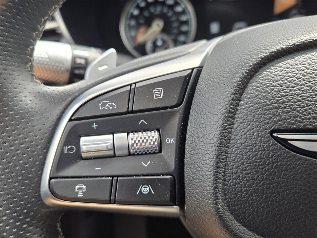 Certified 2025 Genesis G70 2.5T image 22