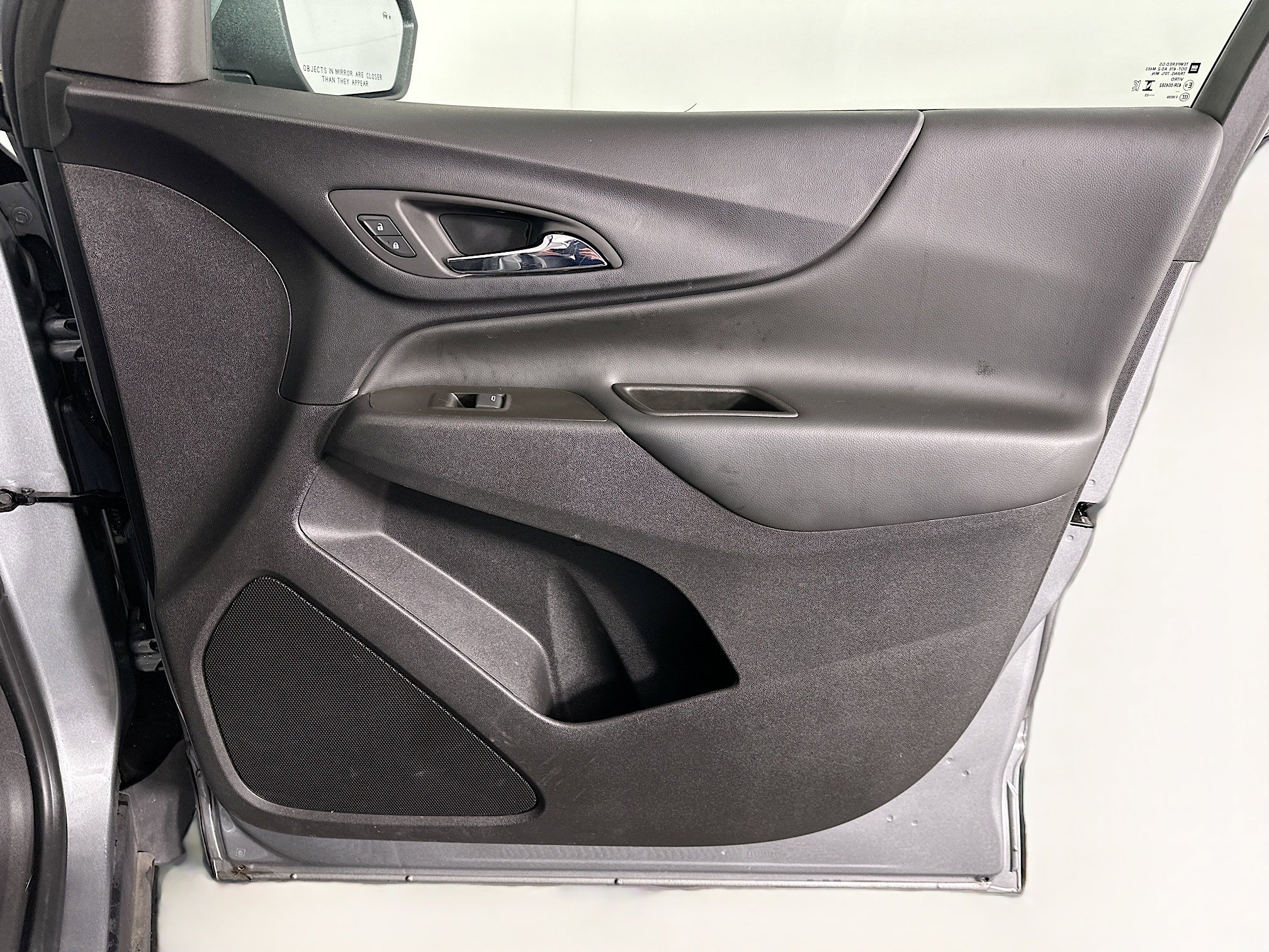 Used 2023 Chevrolet Equinox LT w/ Driver Convenience Package image 31