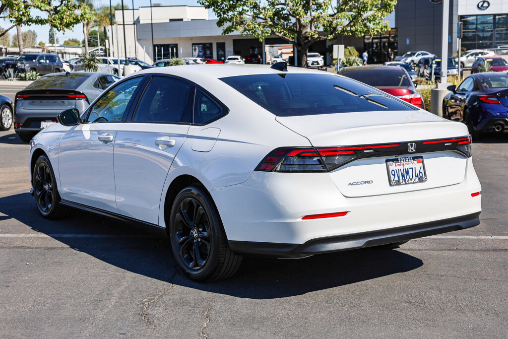 Used 2025 Honda Accord SE image 24