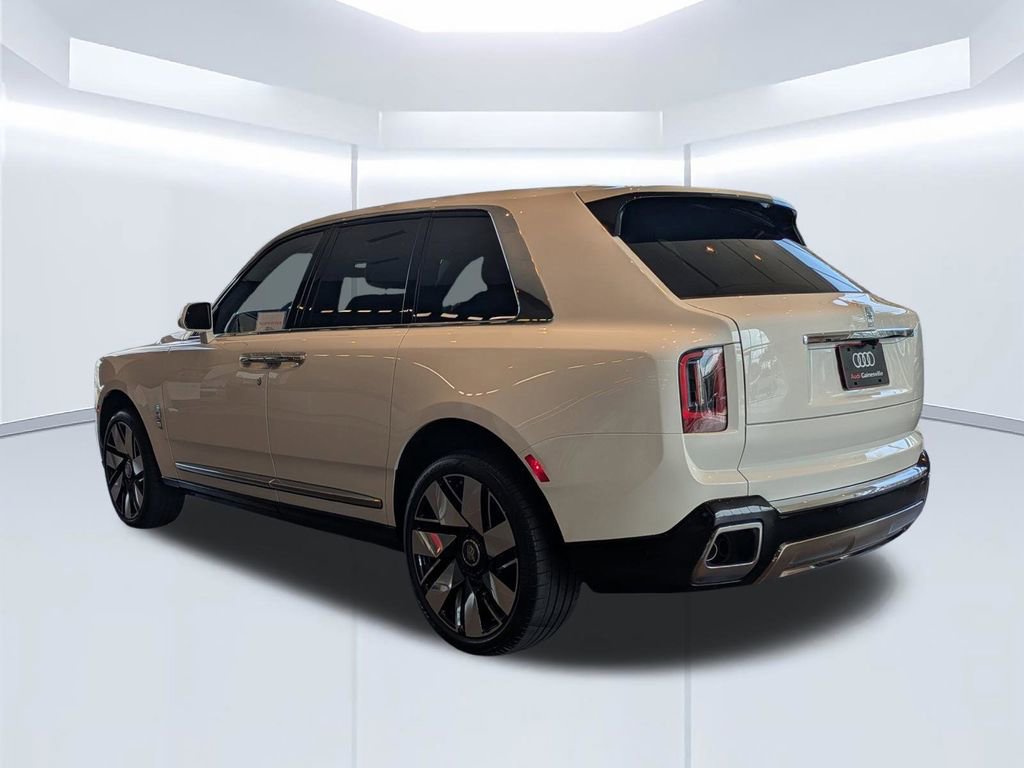 Used 2025 Rolls-Royce Cullinan AWD/4WD image 12