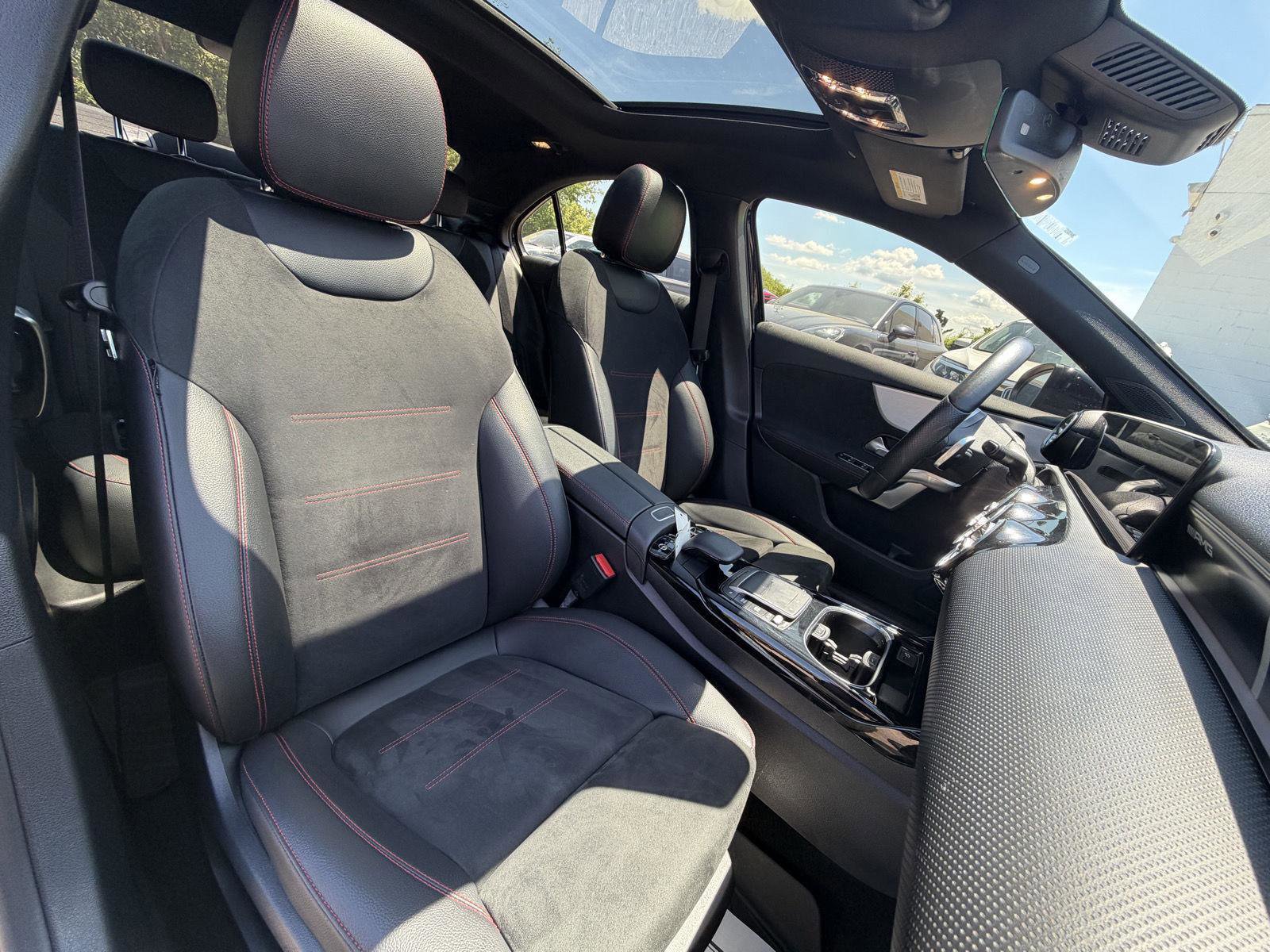 Used 2021 Mercedes-Benz A 35 AMG 4MATIC image 28