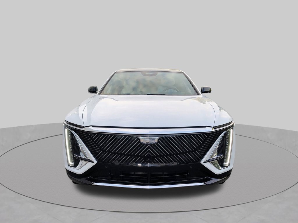 Used 2024 Cadillac Lyriq Luxury AWD/4WD image 4