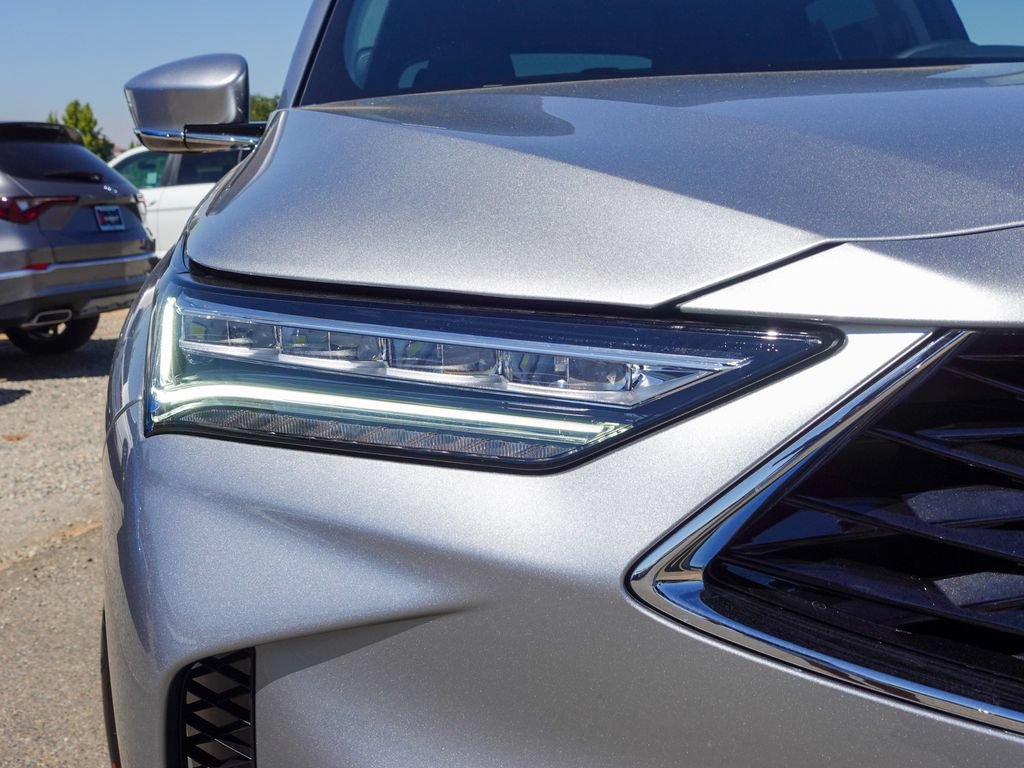 New 2026 Acura MDX SH-AWD image 3