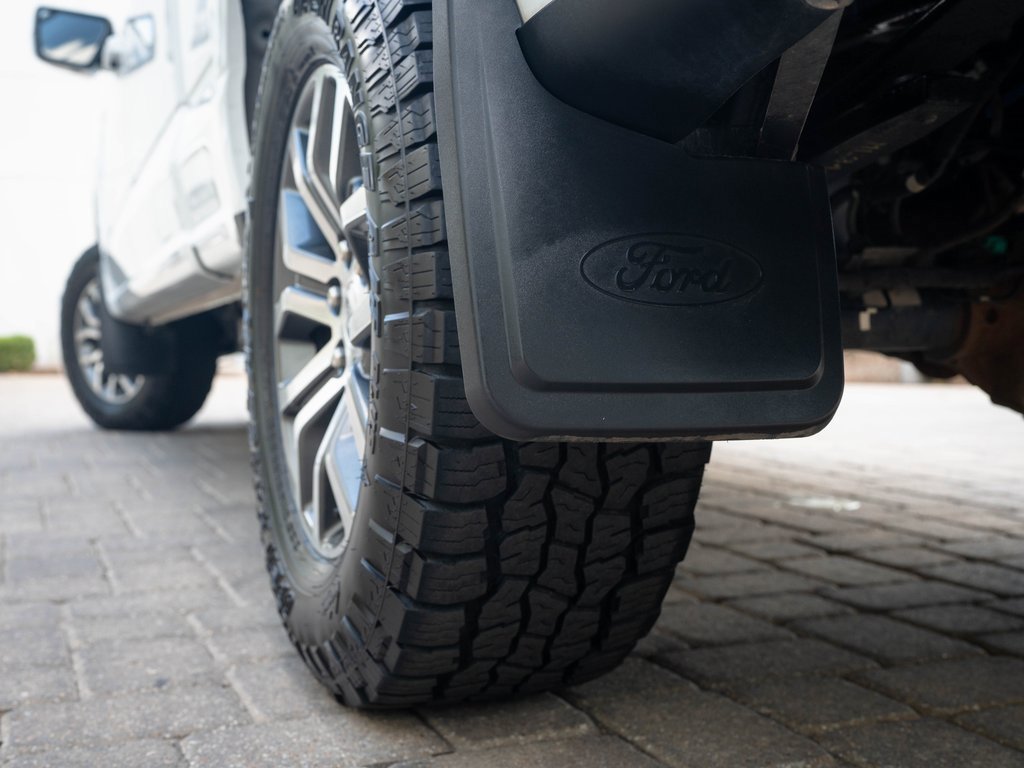 Used 2022 Ford F150 Lariat w/ Trailer Tow Package image 38