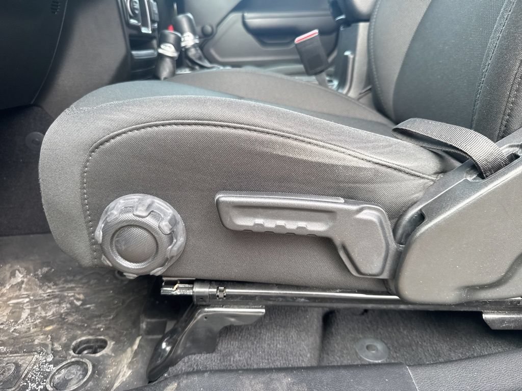 Used 2021 Jeep Wrangler Unlimited Sport AWD/4WD image 19