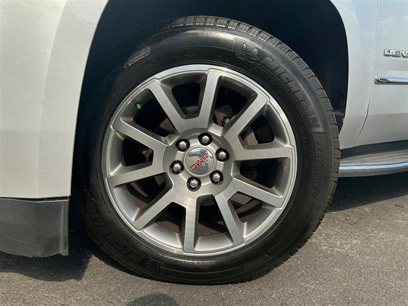 Used 2018 GMC Yukon Denali AWD/4WD image 14