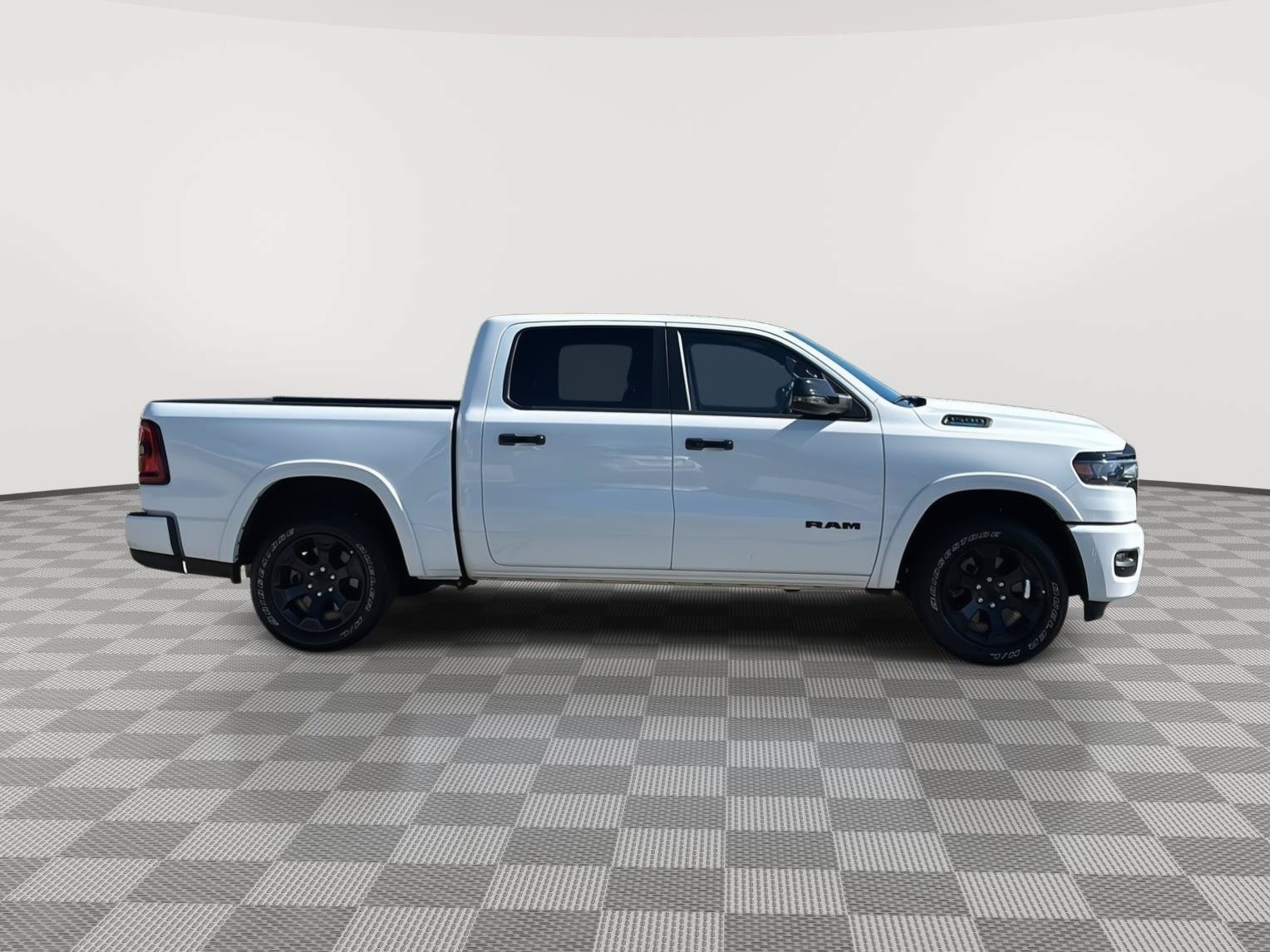Used 2025 RAM 1500 Big Horn AWD/4WD image 5
