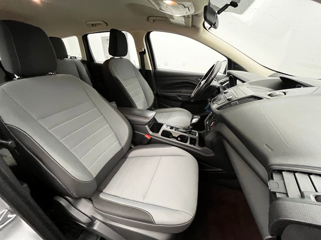 Used 2019 Ford Escape S image 26