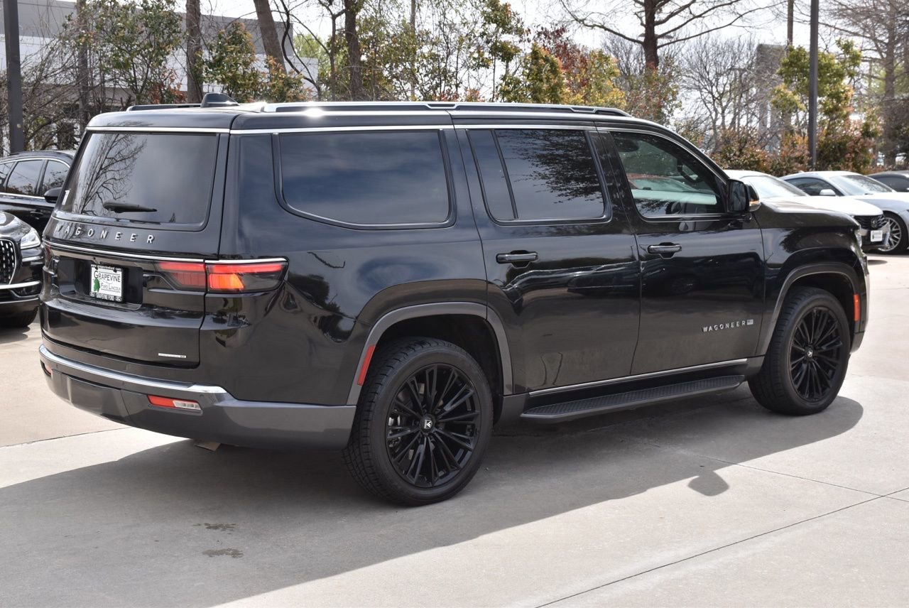 Used 2022 Jeep Wagoneer Series III w/ Rear Seat Video Group 1 image 7