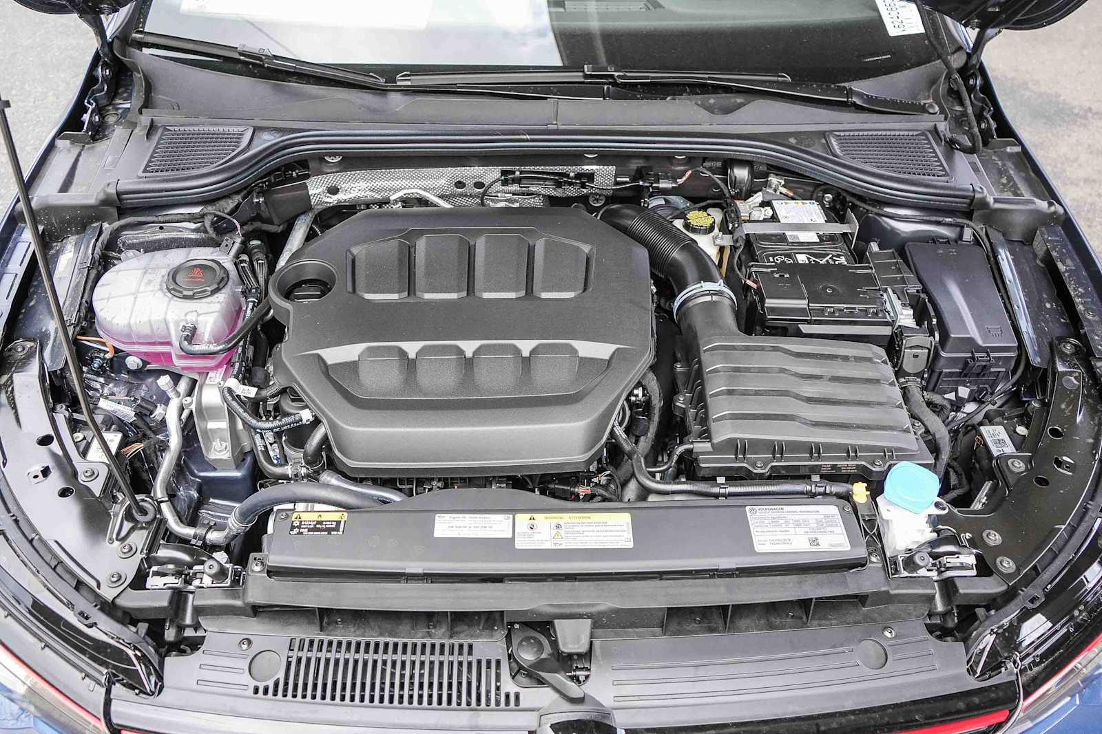 New 2026 Volkswagen GTI SE FWD image 13